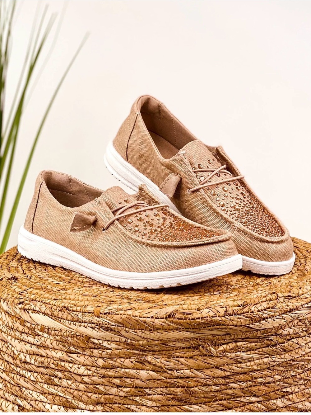 Not Rated Women's  Canvas Slip-On with Rose Gold water drops  retail $44 sz7.5